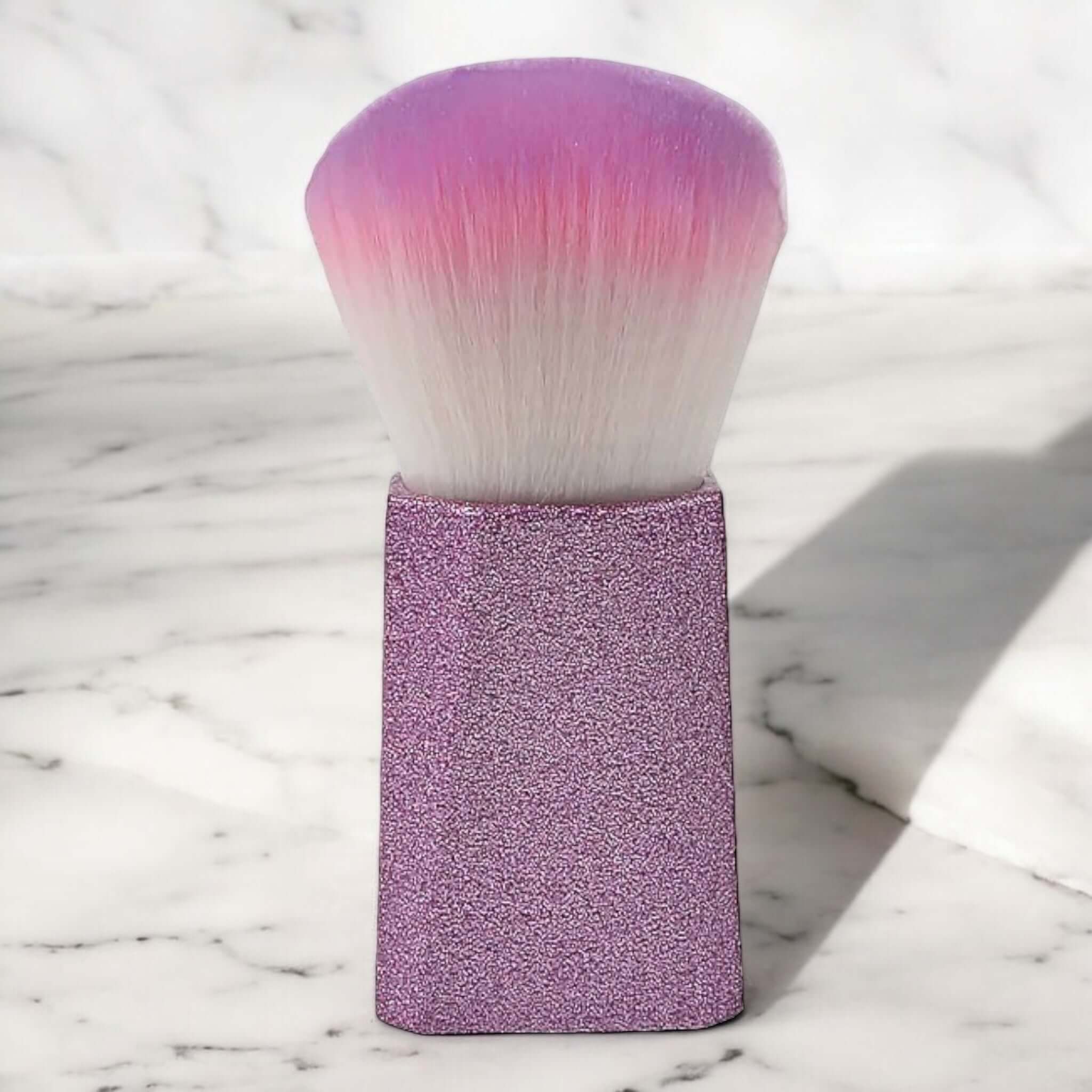 staubpinsel pink quadratisch