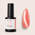 NAILINO Shellac Cat Eye Coral Kiss - 10g mit glänzendem Korallton und Cat-Eye Effekt auf Nagellack.